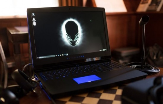 Новые ноутбуки Dell совместимы с VR и могут управляться с помощью взгляда